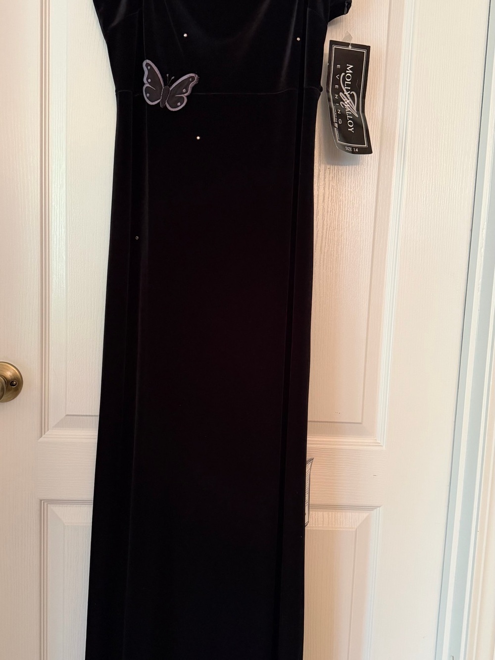 Molly Malloy Black Velvet Dress Butterfly Accent NWT - Picture 3 of 13